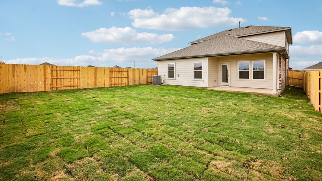 Exterior details and patio area of a home in Briarwood, Elgin (Image 19).