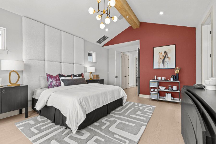 Owner's Retreat (Staged) Owner's Retreat (Staged)