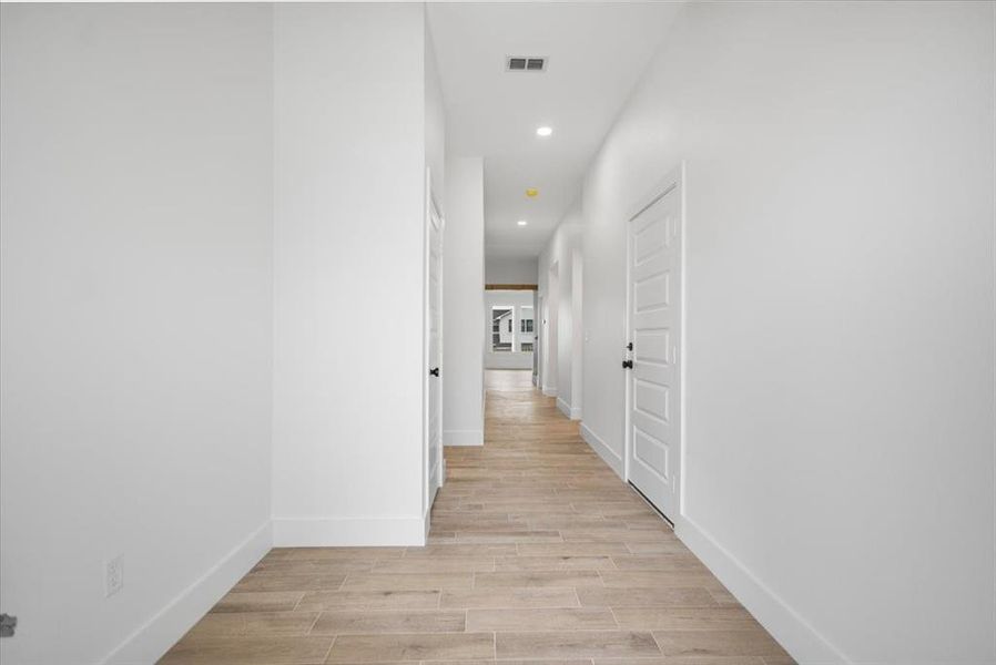 Spacious, unfurnished interior of a new home in , Lindale (Image 20).