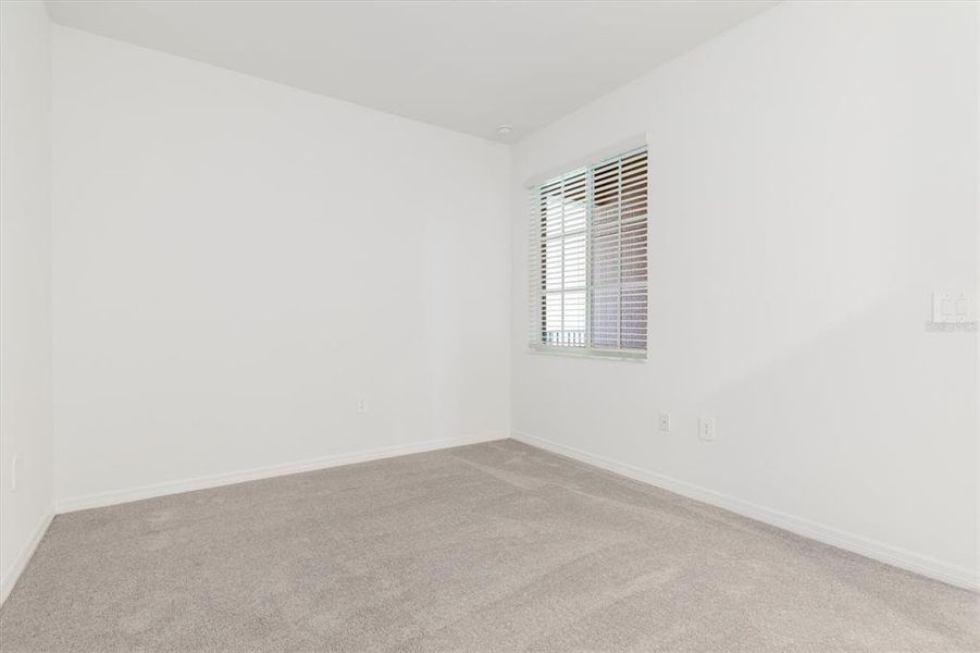 Spacious, unfurnished interior of a new home in , Venice (Image 17).