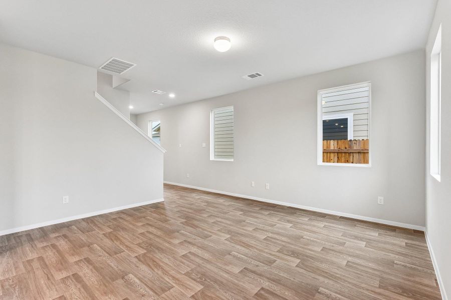 Spacious, unfurnished interior of a new home in Hymeadow, San Marcos (Image 34). Spacious, unfurnished interior of a new home in Hymeadow, San Marcos (Image 34).