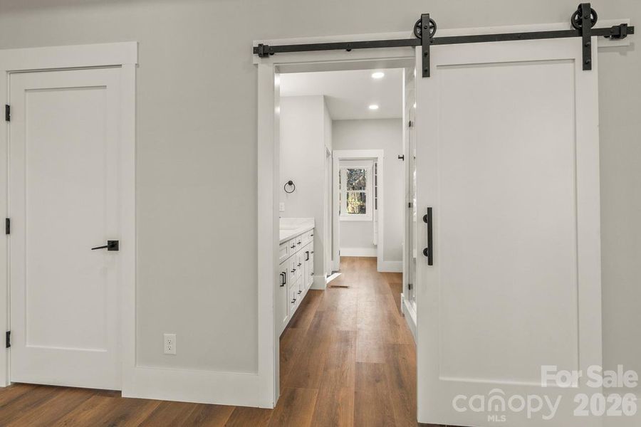 Spacious, unfurnished interior of a new home in , Lincolnton (Image 42).