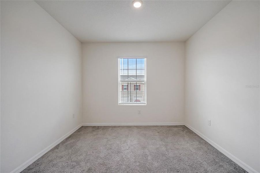 Spacious, unfurnished interior of a new home in , Howey-in-the-Hills (Image 28).