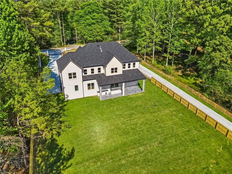Image 85 of a home in .