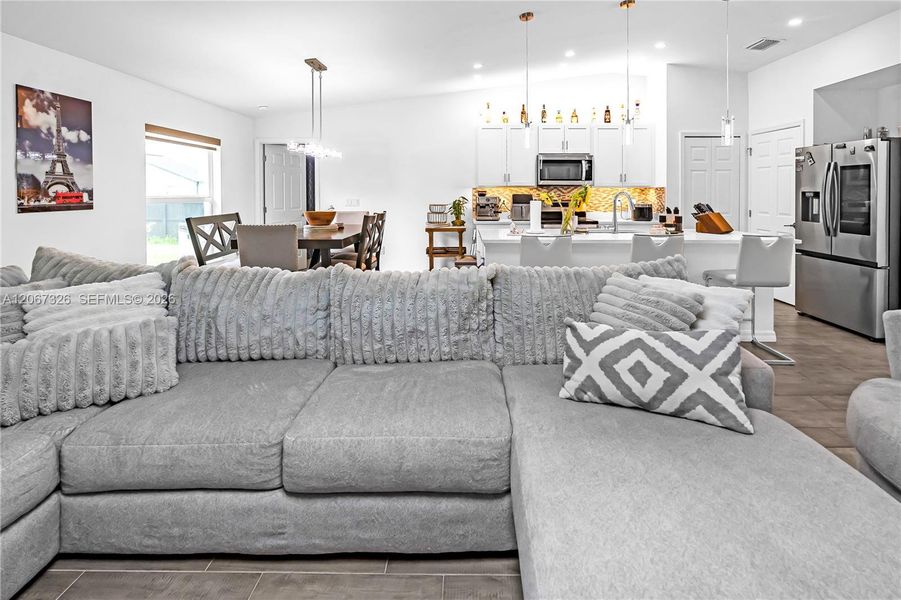 Furnished interior view inside a new home in , Cape Coral (Image 30).