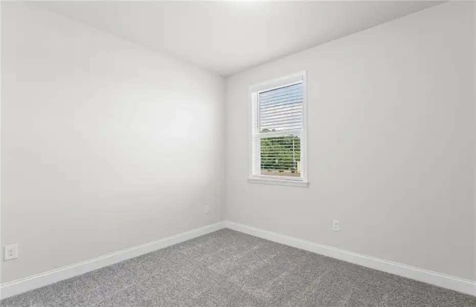 Spacious, unfurnished interior of a new home in Overland, Locust Grove (Image 23).