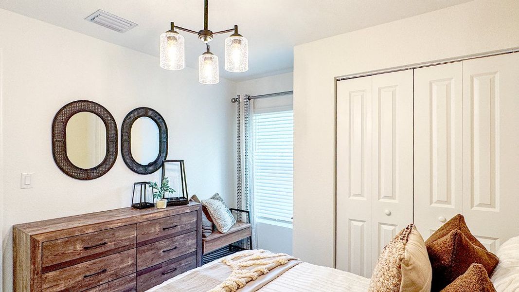 Florida Core L007 Delano Bed2 3of3 F1 Base2 10 31 25