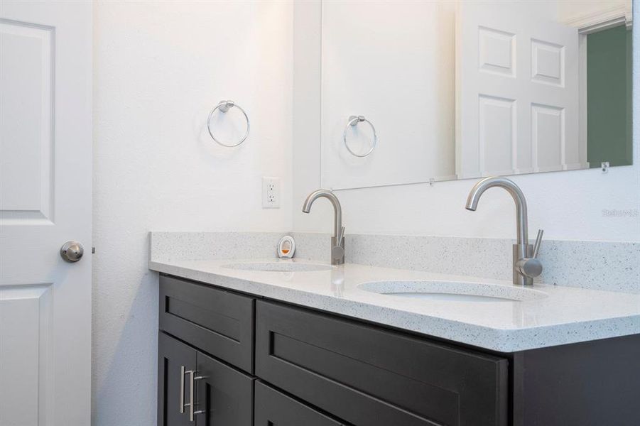 Close-up of interior finishes inside a home in , Ocala (Image 39). Close-up of interior finishes inside a home in , Ocala (Image 39).