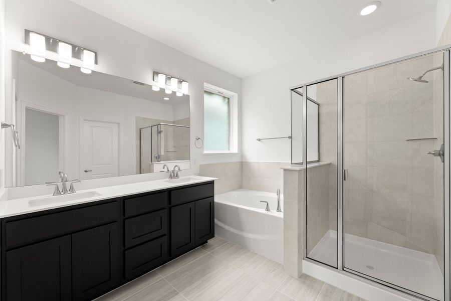 Furnished interior view inside a new home in Creekside, Royse City (Image 12).
