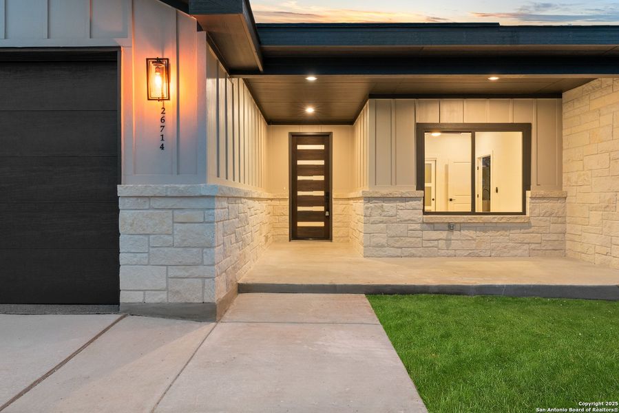 Exterior details and patio area of a home in , San Antonio (Image 28).