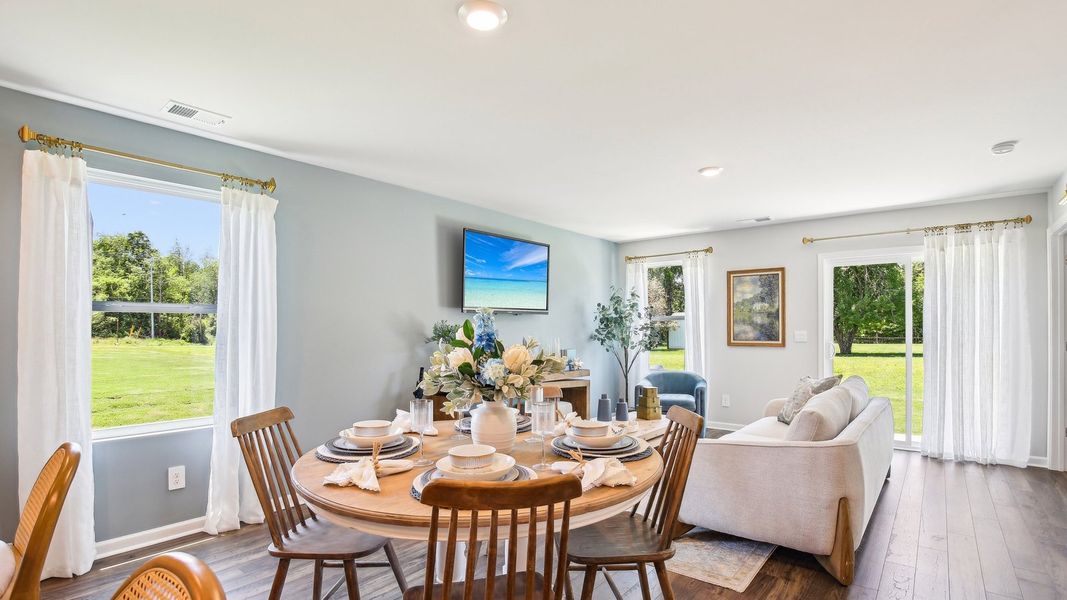 Furnished interior view inside a new home in Saddle Trace, Lewisburg (Image 14).