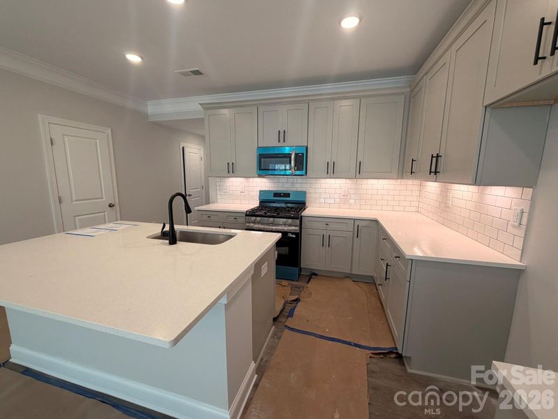 Image 18 of a home in Harrisburg Village.