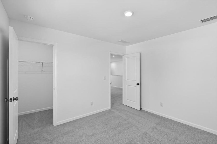 Spacious, unfurnished interior of a new home in Heritage River, Euharlee (Image 22). Spacious, unfurnished interior of a new home in Heritage River, Euharlee (Image 22).