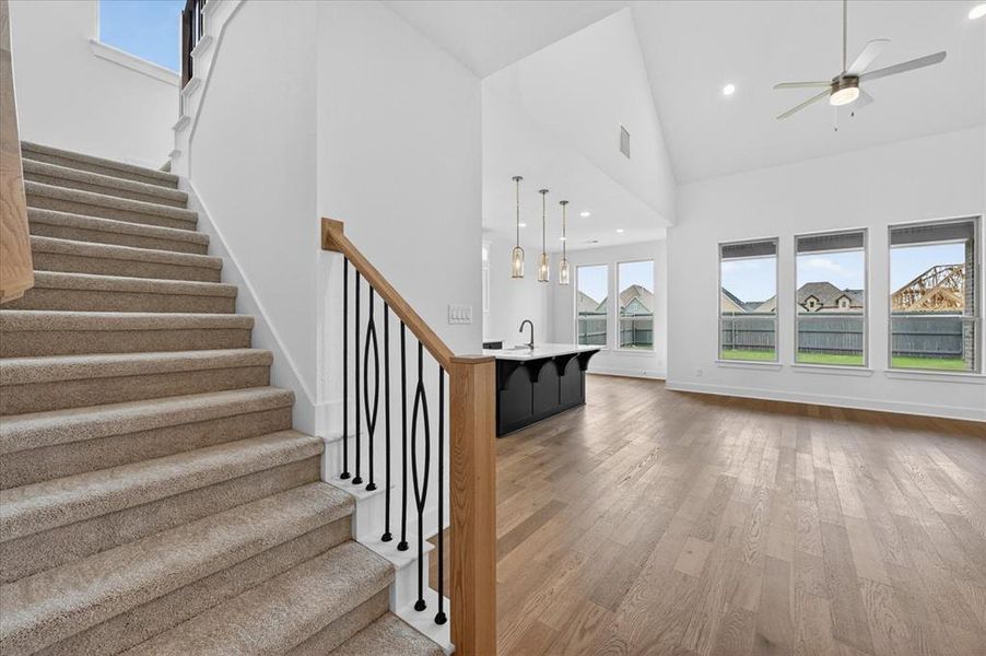 Spacious, unfurnished interior of a new home in Goodland, Venus (Image 19).