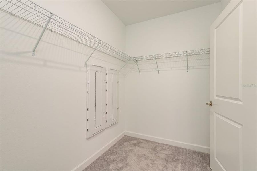 Spacious, unfurnished interior of a new home in , San Antonio (Image 18).