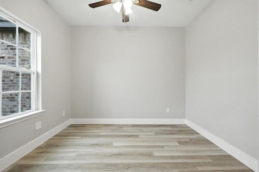Spacious, unfurnished interior of a new home in , East Tawakoni (Image 16).