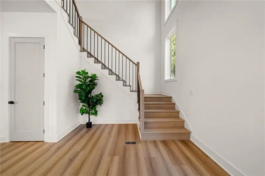 Spacious, unfurnished interior of a new home in , Mableton (Image 24). Spacious, unfurnished interior of a new home in , Mableton (Image 24).