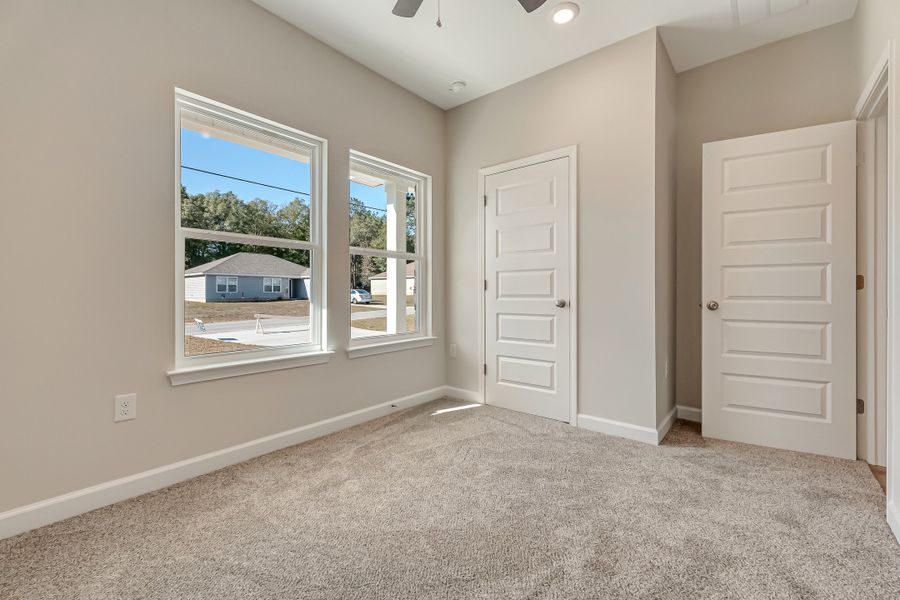 Spacious, unfurnished interior of a new home in Blossom Grove, Crestview (Image 32).