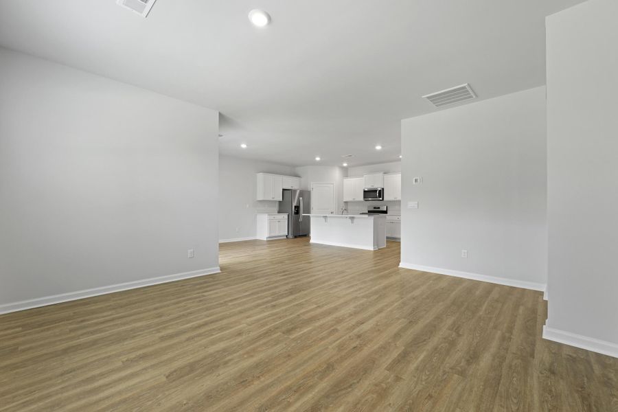 Spacious, unfurnished interior of a new home in Pineview North, Summerville (Image 24).