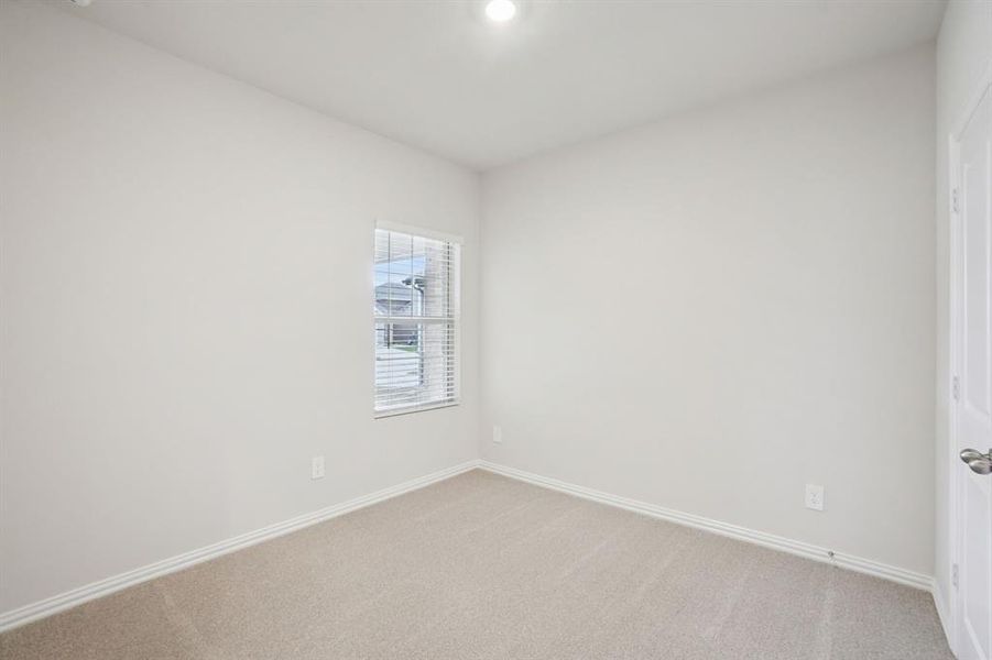 Spacious, unfurnished interior of a new home in Parks at Foster Crossing - Spring Series, Anna (Image 27). Spacious, unfurnished interior of a new home in Parks at Foster Crossing - Spring Series, Anna (Image 27).