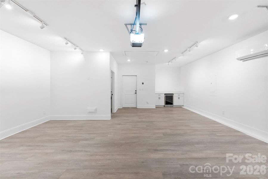 Spacious, unfurnished interior of a new home in 1776 Gastonia, Gastonia (Image 18). Spacious, unfurnished interior of a new home in 1776 Gastonia, Gastonia (Image 18).