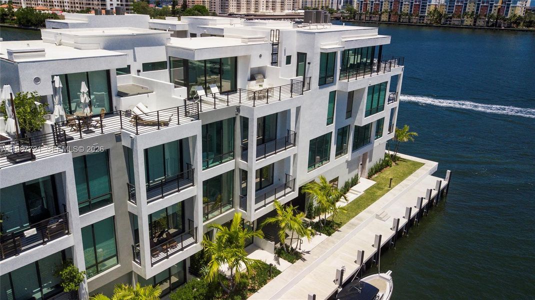 Condo located in North Miami Beach, FL showcasing its design and architecture (Image 25).