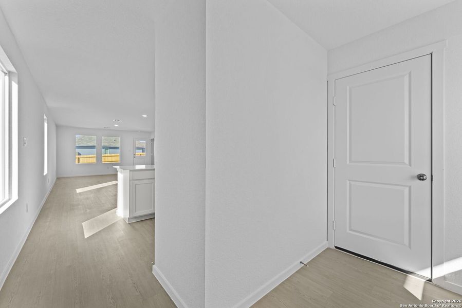 Spacious, unfurnished interior of a new home in , New Braunfels (Image 10).