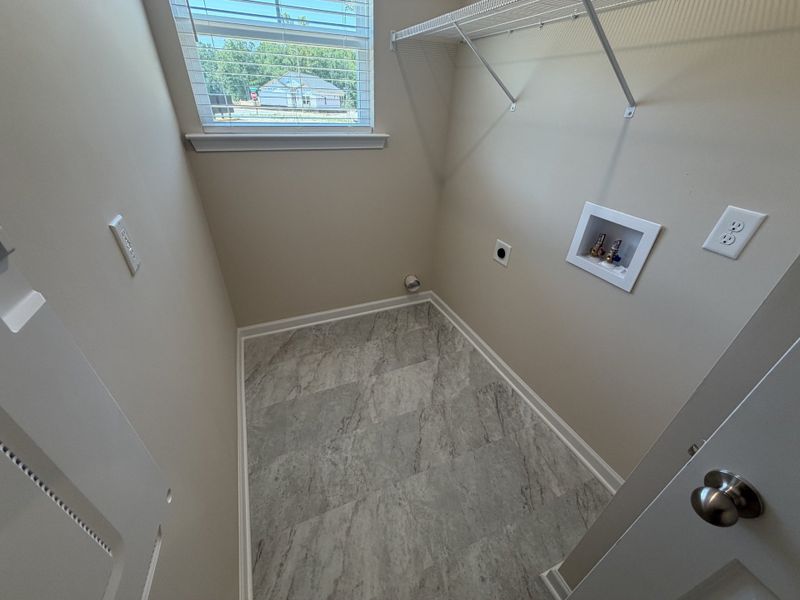 Spacious, unfurnished interior of a new home in Stillwater, Tullahoma (Image 17).