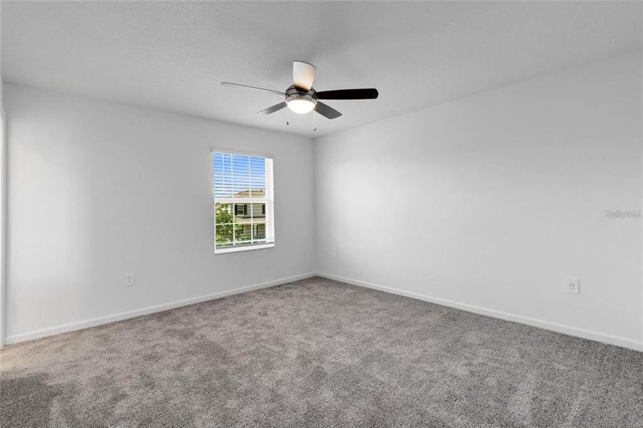 Spacious, unfurnished interior of a new home in , Winter Garden (Image 14).