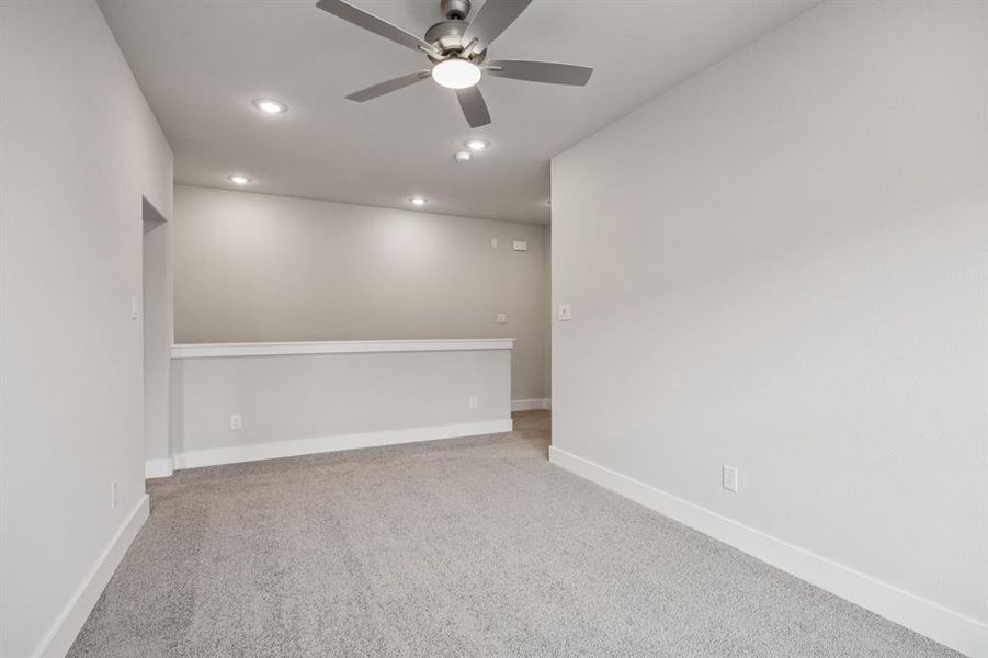 Spacious, unfurnished interior of a new home in Dove Hollow, Waxahachie (Image 25). Spacious, unfurnished interior of a new home in Dove Hollow, Waxahachie (Image 25).