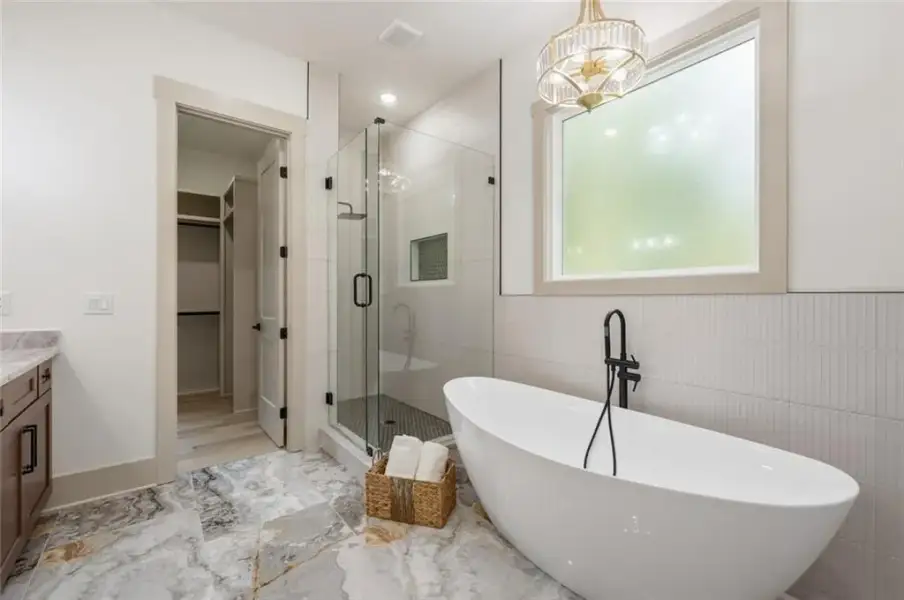 Furnished interior view inside a new home in , Hull (Image 39).