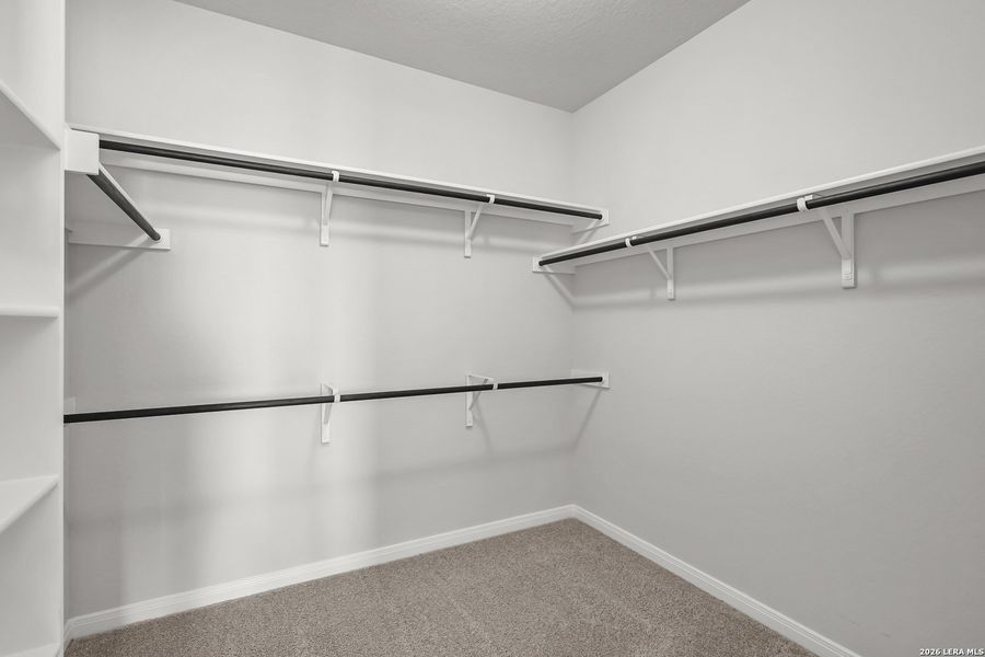 Spacious, unfurnished interior of a new home in Ladera, San Antonio (Image 17).