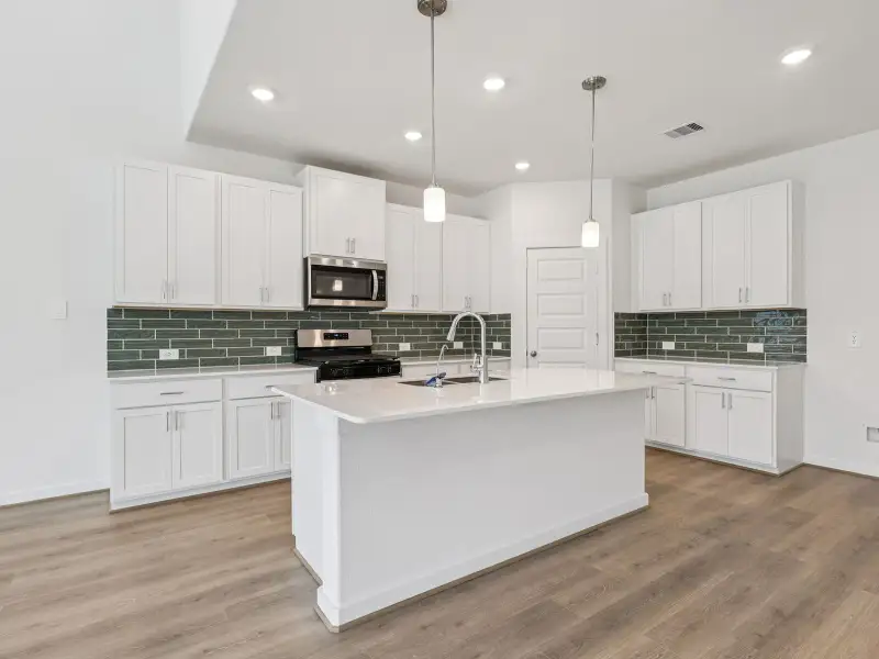 Furnished interior view inside a new home in Kingdom Heights, Rosenberg (Image 5).