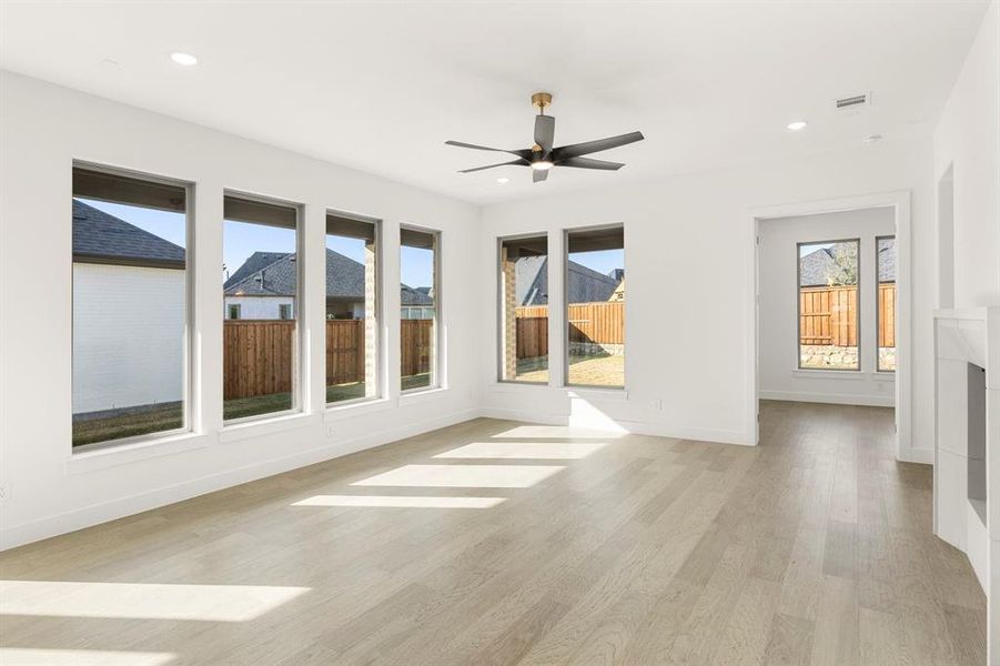 25. 4820 Belo - Family 25. 4820 Belo - Family