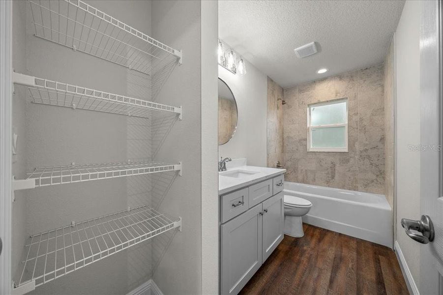 Furnished interior view inside a new home in , Ocklawaha (Image 8). Furnished interior view inside a new home in , Ocklawaha (Image 8).