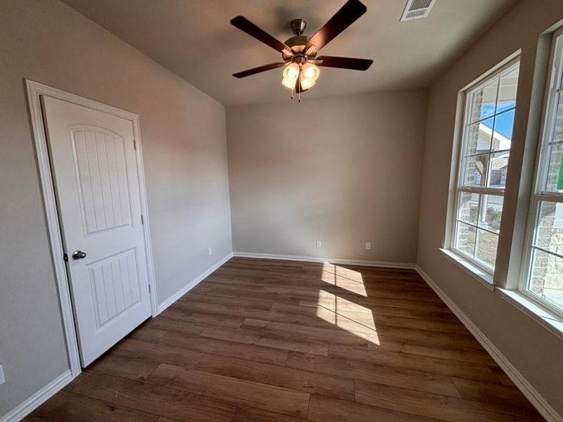 Spacious, unfurnished interior of a new home in Northstar, Haslet (Image 9).