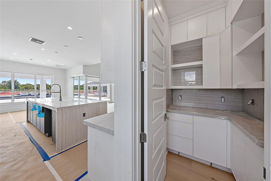 Kitchen / Walk in Pantry Kitchen / Walk in Pantry