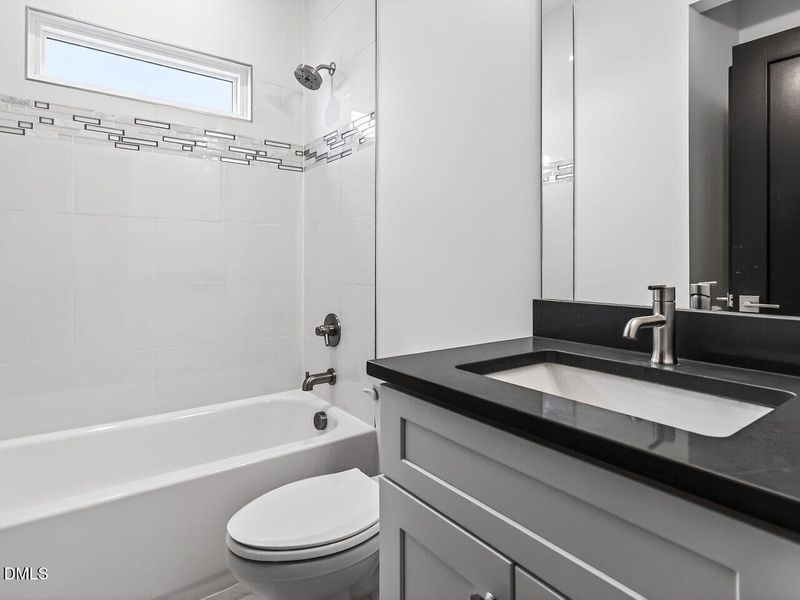 007-1280x960-bathroom 007-1280x960-bathroom