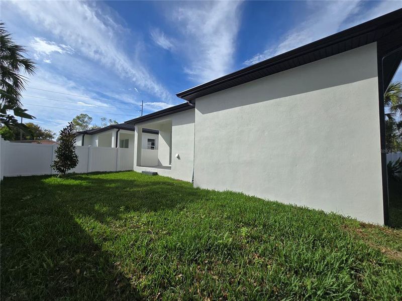 Exterior details and patio area of a home in , Tampa (Image 26).