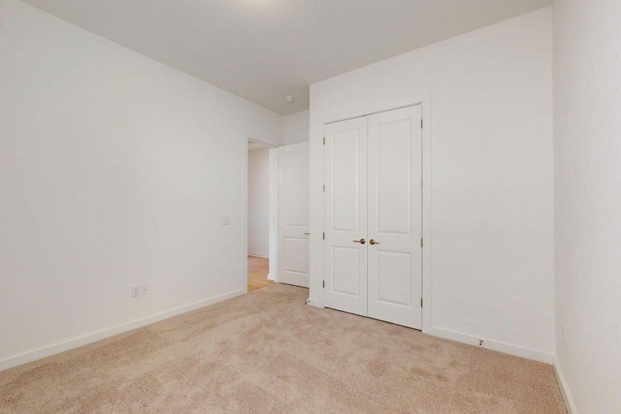 Spacious, unfurnished interior of a new home in Edgewood, Leander (Image 31).