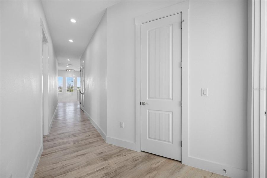 Spacious, unfurnished interior of a new home in , Treasure Island (Image 20).