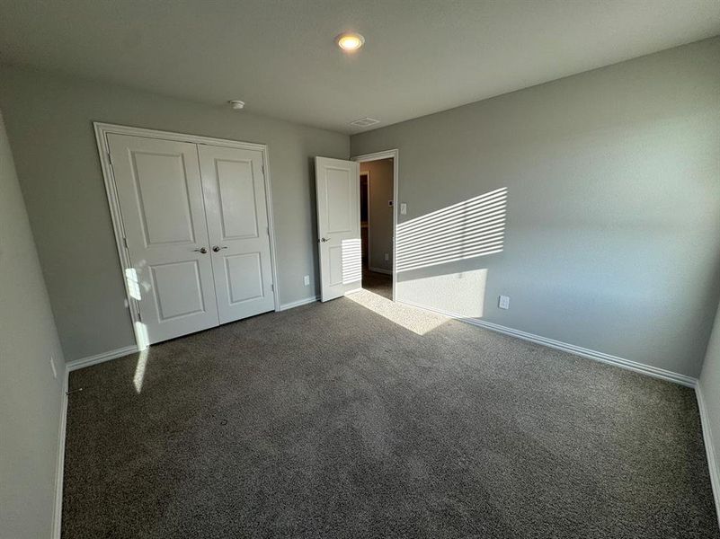 Spacious, unfurnished interior of a new home in Cibolo Hills, Fort Worth (Image 28). Spacious, unfurnished interior of a new home in Cibolo Hills, Fort Worth (Image 28).