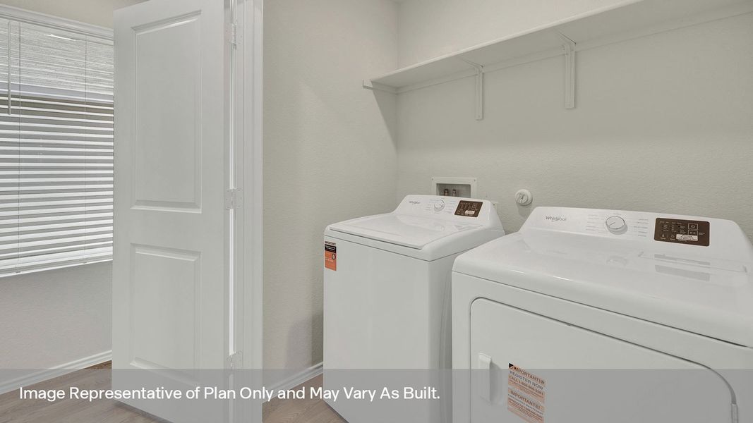 Representative interior finishes for a home built from the The Alamo by D.R. Horton in Bollinger, Maxwell (Image 11).