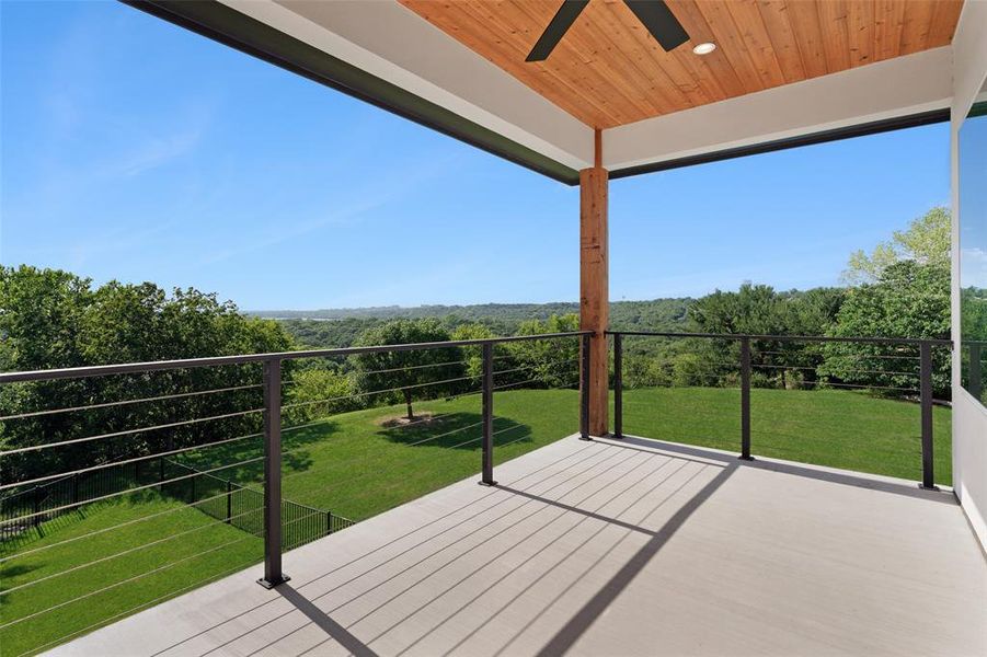 Exterior details and patio area of a home in , River Oaks (Image 21).