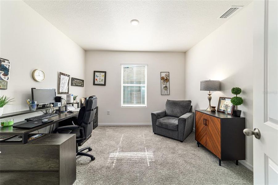 Furnished interior view inside a new home in Lake Diamond, Ocala (Image 28).
