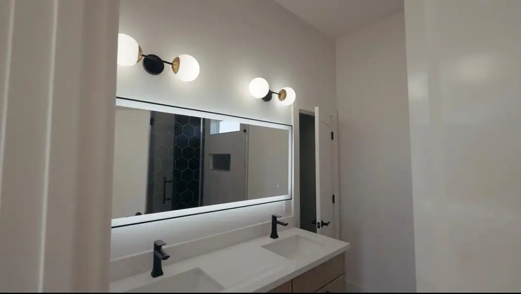 Image 7 of a home in .