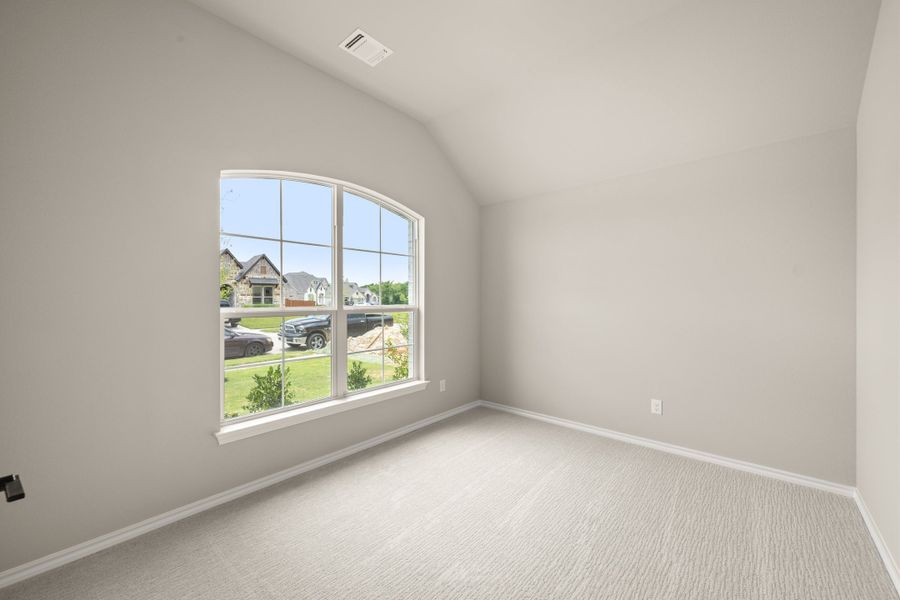 Spacious, unfurnished interior of a new home in Hunters Ridge, Crowley (Image 23).