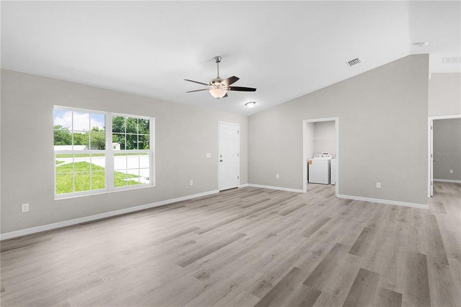 Spacious, unfurnished interior of a new home in , Summerfield (Image 14).
