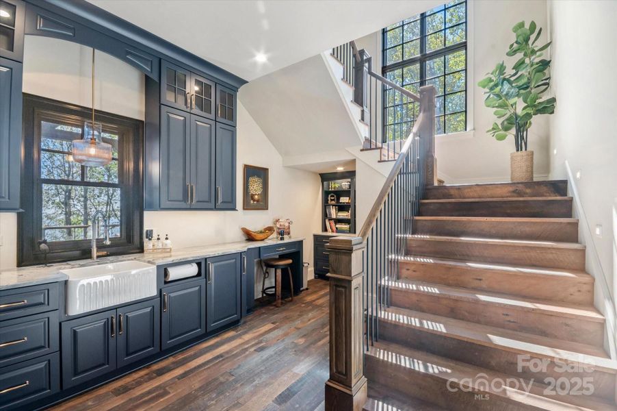 Furnished interior view inside a new home in , Lake Toxaway (Image 16). Furnished interior view inside a new home in , Lake Toxaway (Image 16).