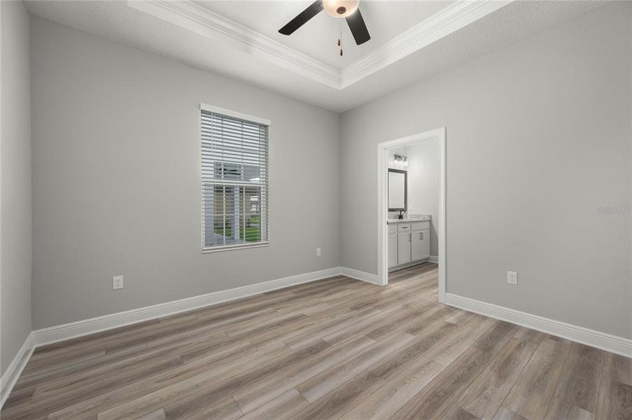 Spacious, unfurnished interior of a new home in Reunion Village, Kissimmee (Image 6).